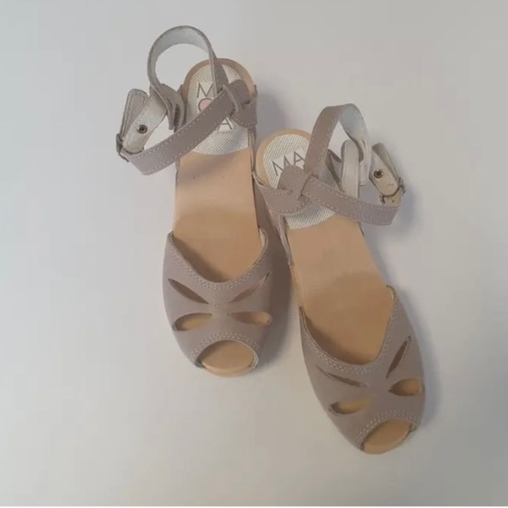 NIB Marina Rio Sandals - Picture 2 of 2